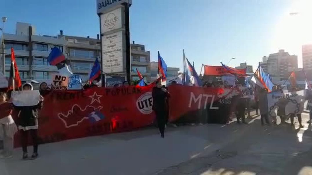 ⁣Organizaciones sociales participaron de una protesta contra Larreta en Madryn