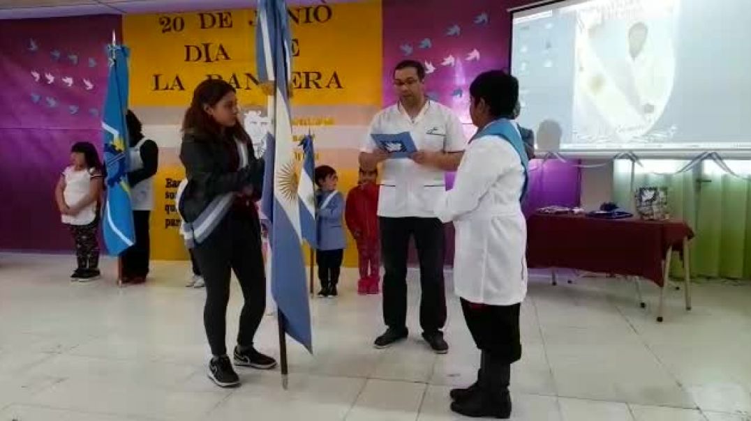 ⁣Un solo alumno prometió la Bandera en Aldea El Escorial
