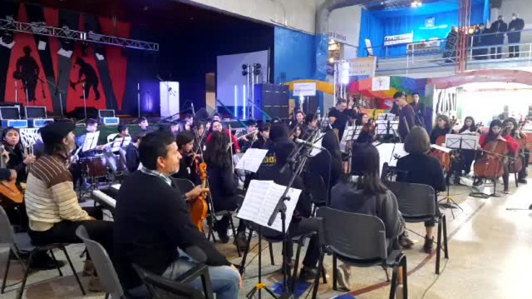 Ensayo de la Orquesta Infanto Juvenil de barrio Inta en la Feria del Libro