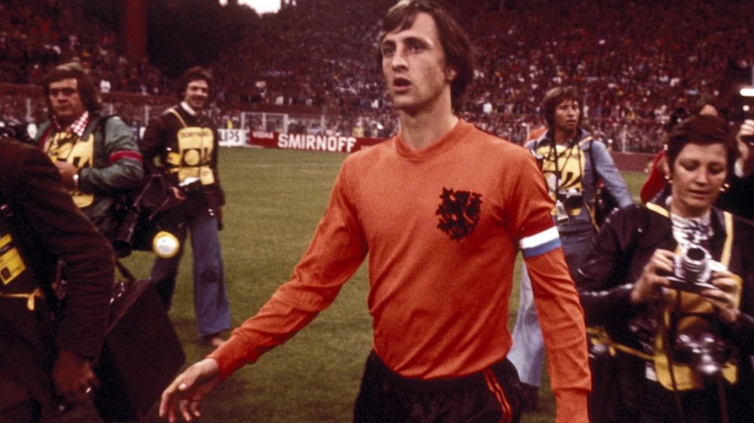 ⁣Anécdotas Mundialistas - Adicción Cruyff