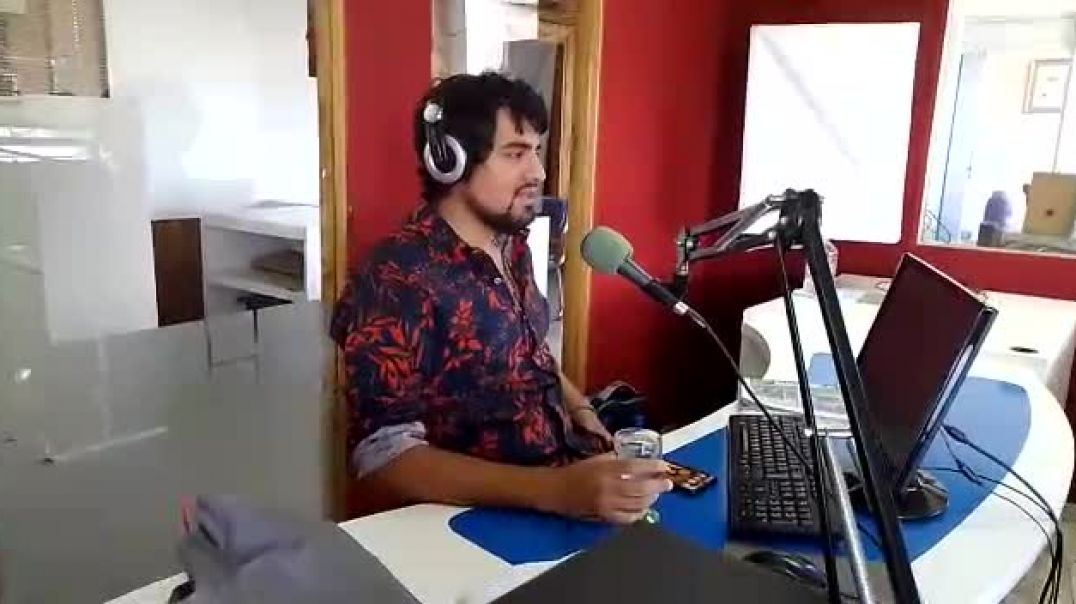 Yoel Hernández  charló con Cintia Mardones en FM EL CHUBUT