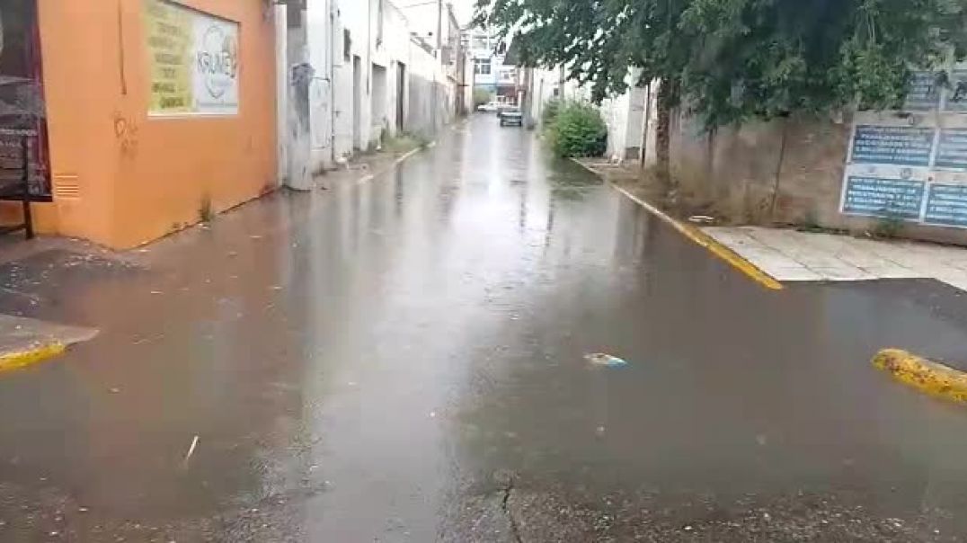 ⁣Pasaje de Trelew inundado por las copiosas lluvias