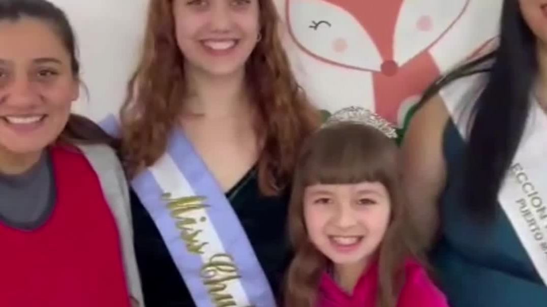 ⁣Misses y Reinas de Chubut realizaron donativo para el Día de las Infancias