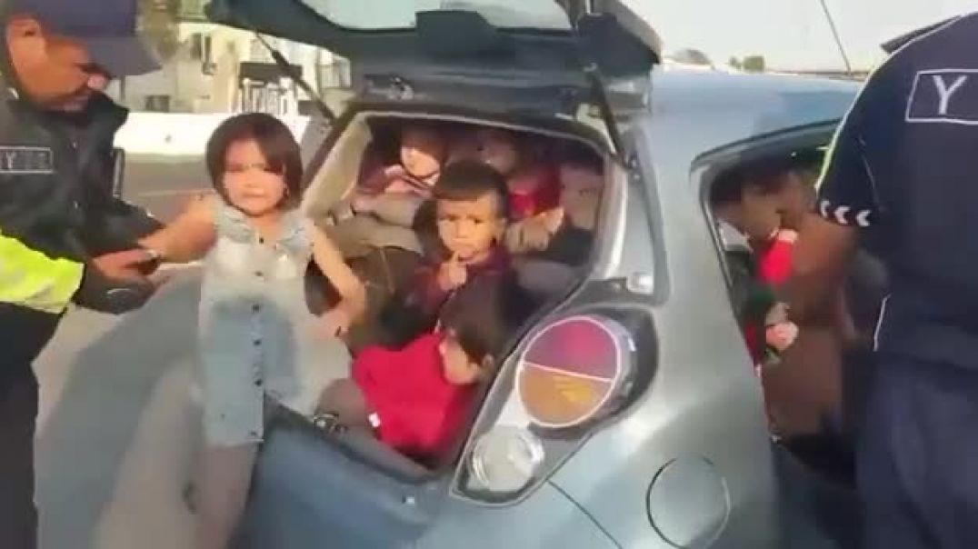Trata de menores: detienen a un conductor en Uzbekistán llevando a 25 niños
