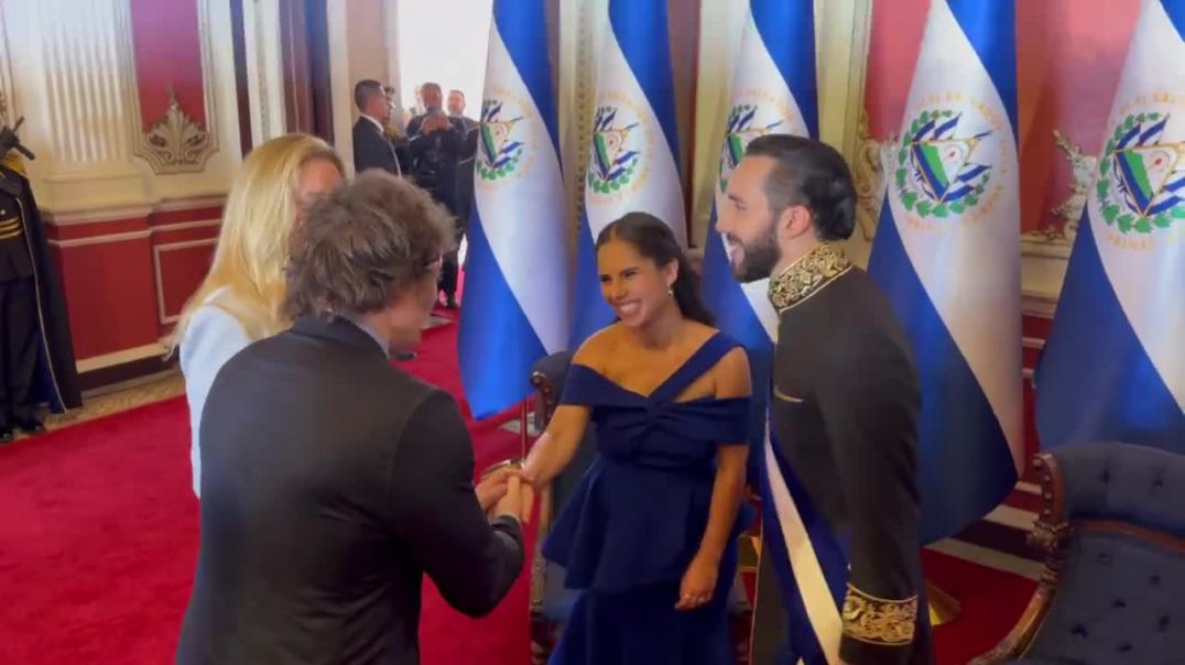 ⁣El presidente Milei participó de la asunción de Bukele en El Salvador